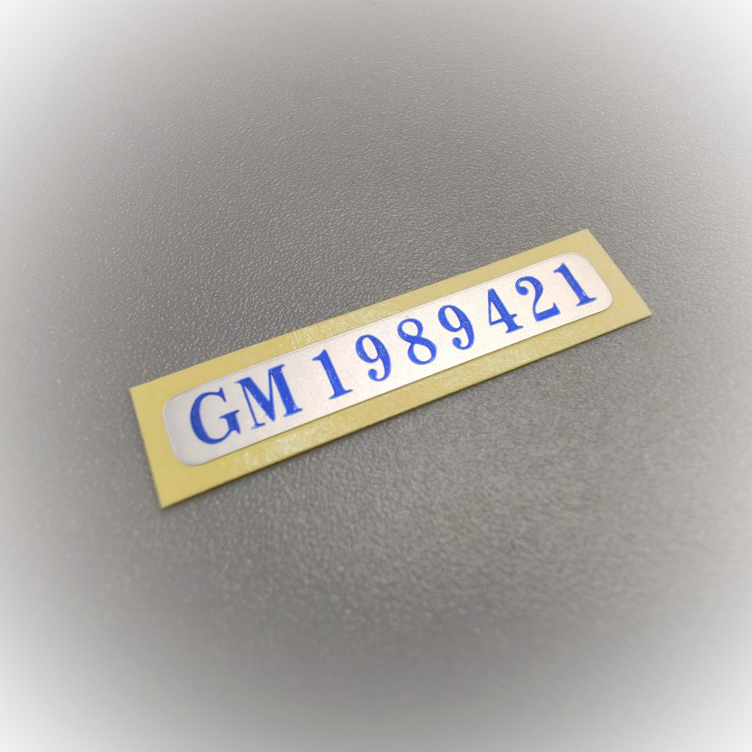 16333574186981-scaled-1.jpg Ersatz Seriennummer Aufkleber für GameBoy Classic – Bild 1